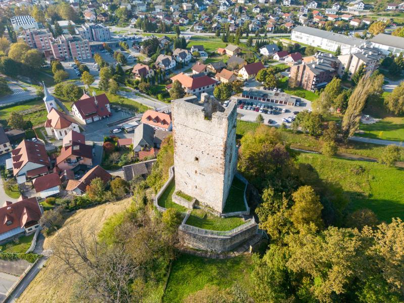 View enlarged image Ruins of Šalek Castle