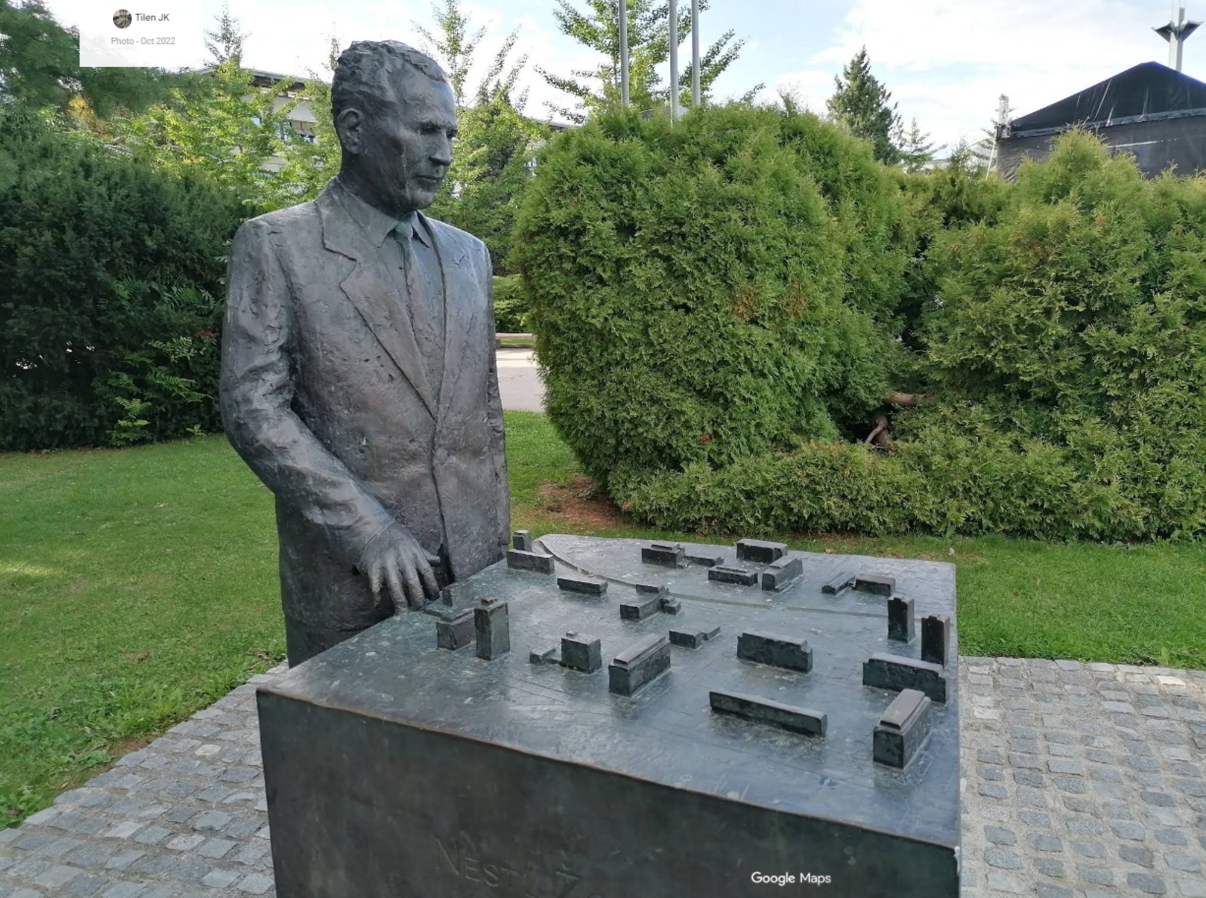 View enlarged image Monument to Nestl Žgank