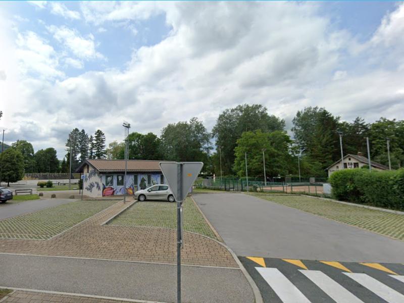 View enlarged image Parking - Aškerčeva cesta