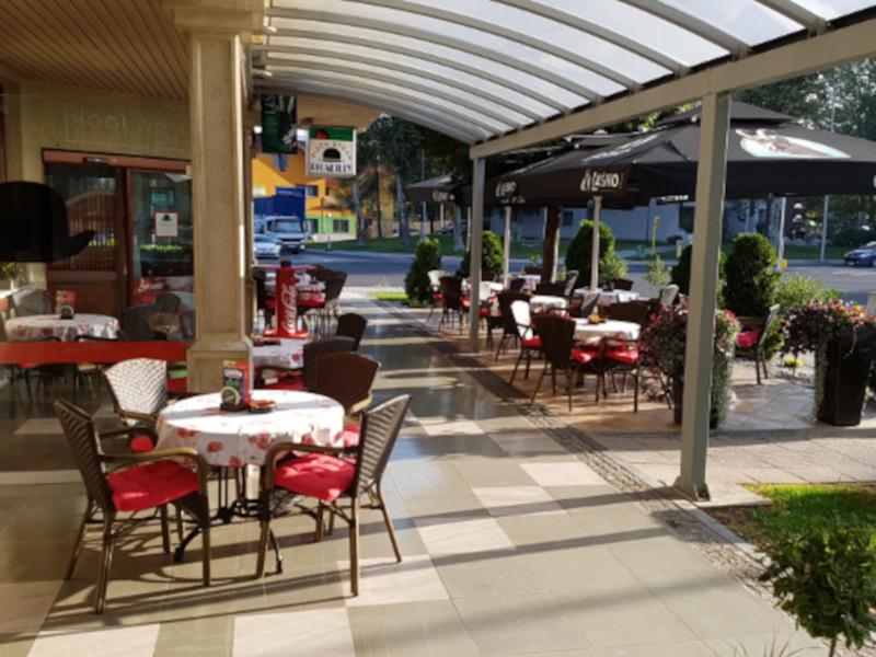 View enlarged image Pizzeria Picadilly