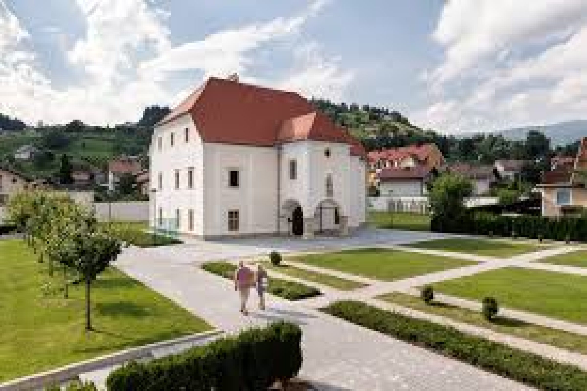 Oplotnica Mansion View enlarged image Oplotnica Mansion