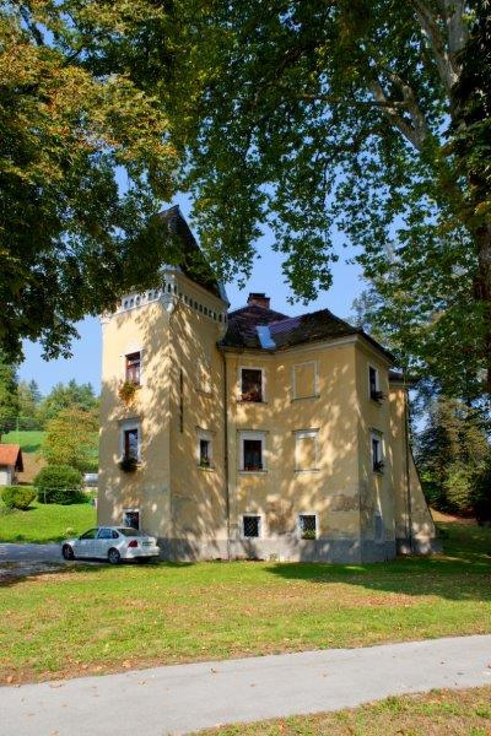 Ogled povečano sliko Graščina s parkom, Frankolovo