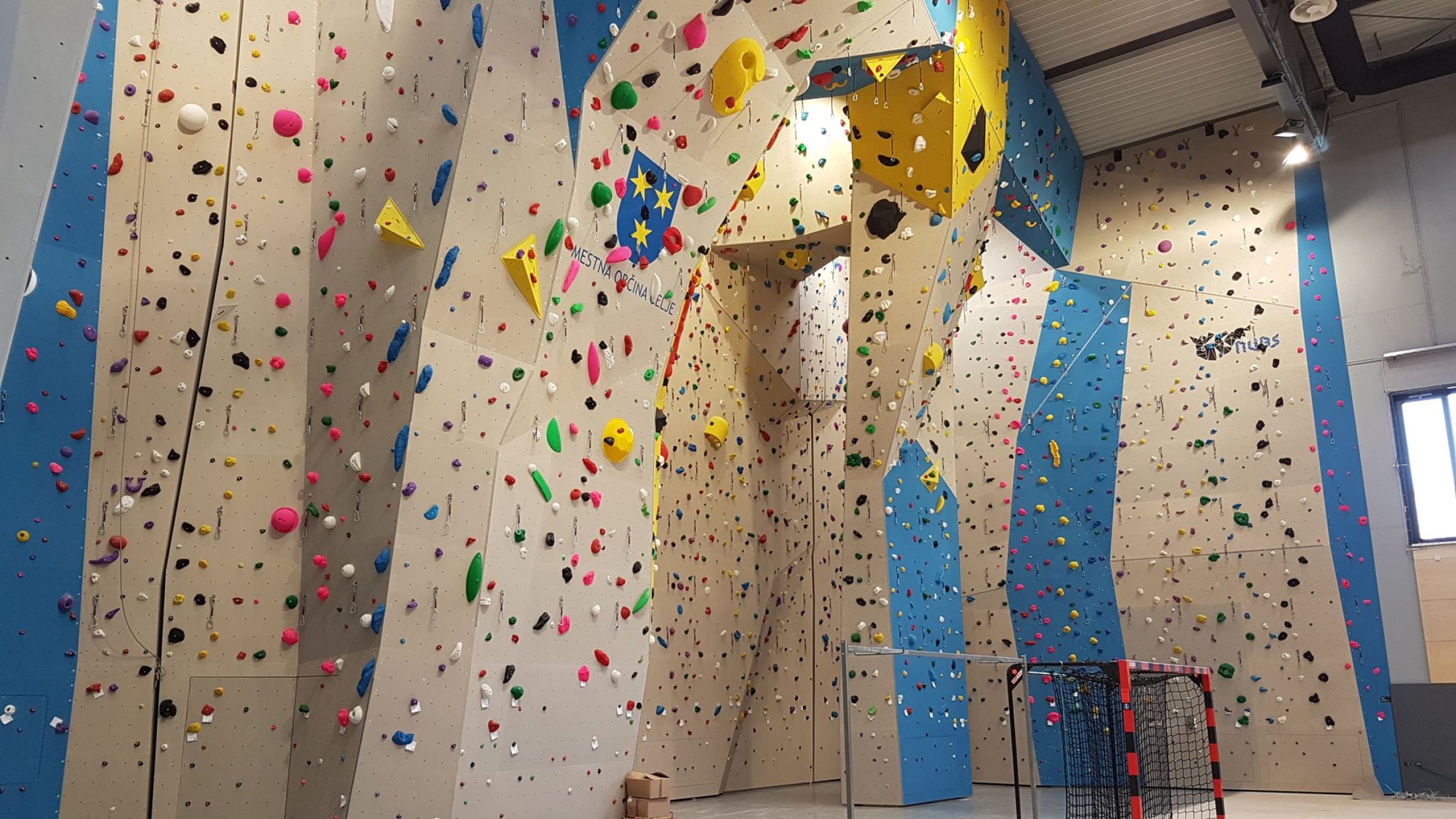 Ogled povečano sliko Plezalni center Celje