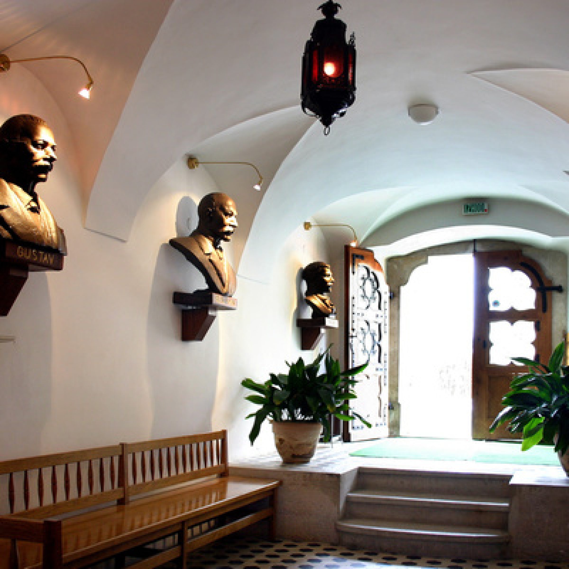 Ogled povečano sliko Ipavčeva hiša