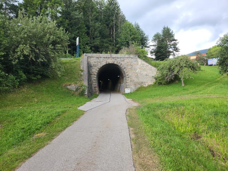 Tunel pred Mislinjo
