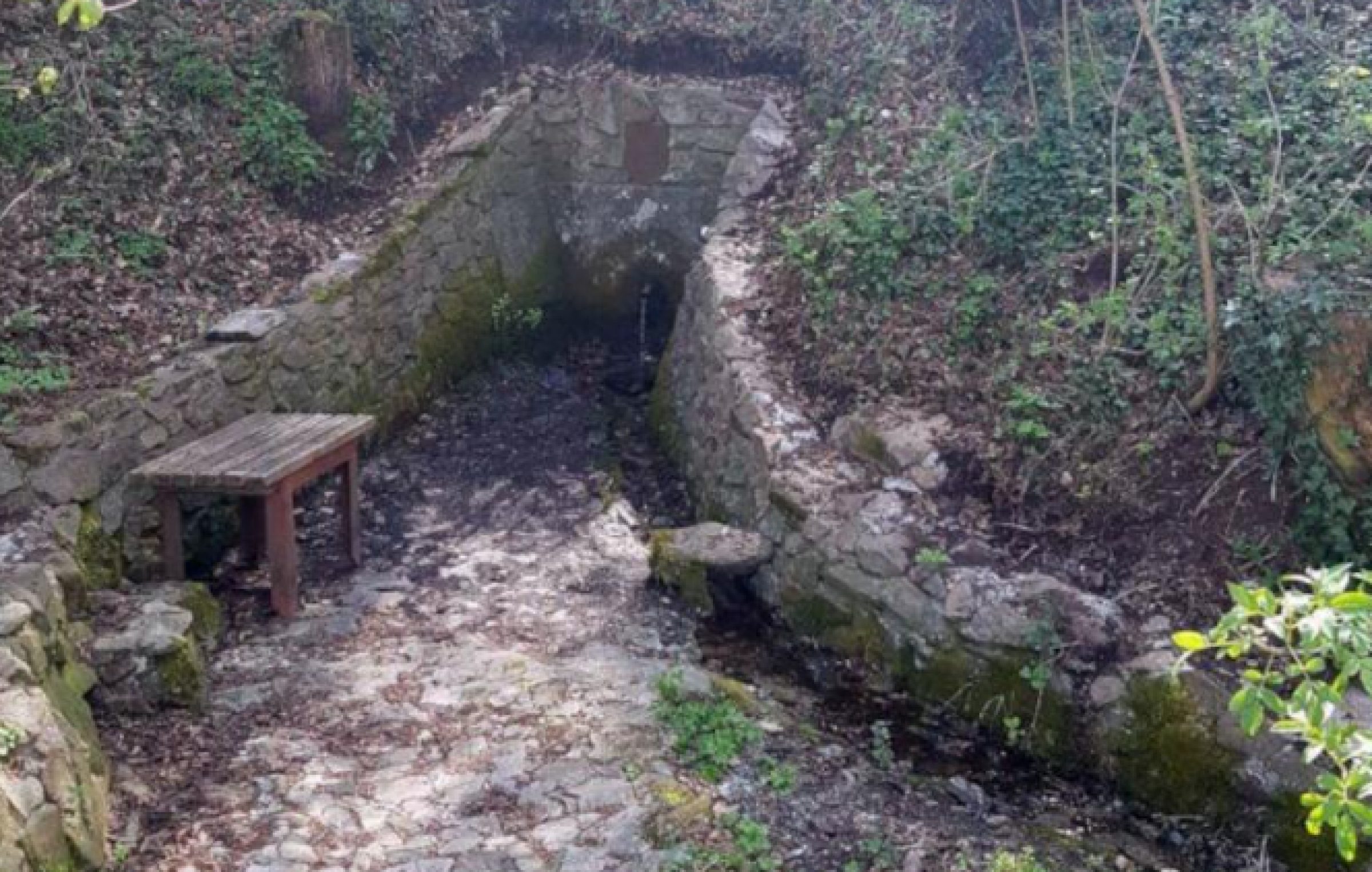 Ogled povečano sliko Tresimirjev studenec