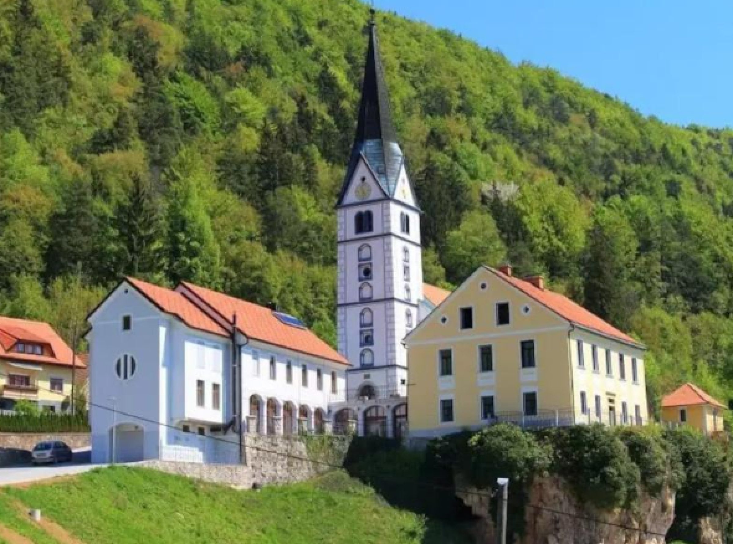 Ogled povečano sliko Župnijska cerkev sv. Janeza Krstnika