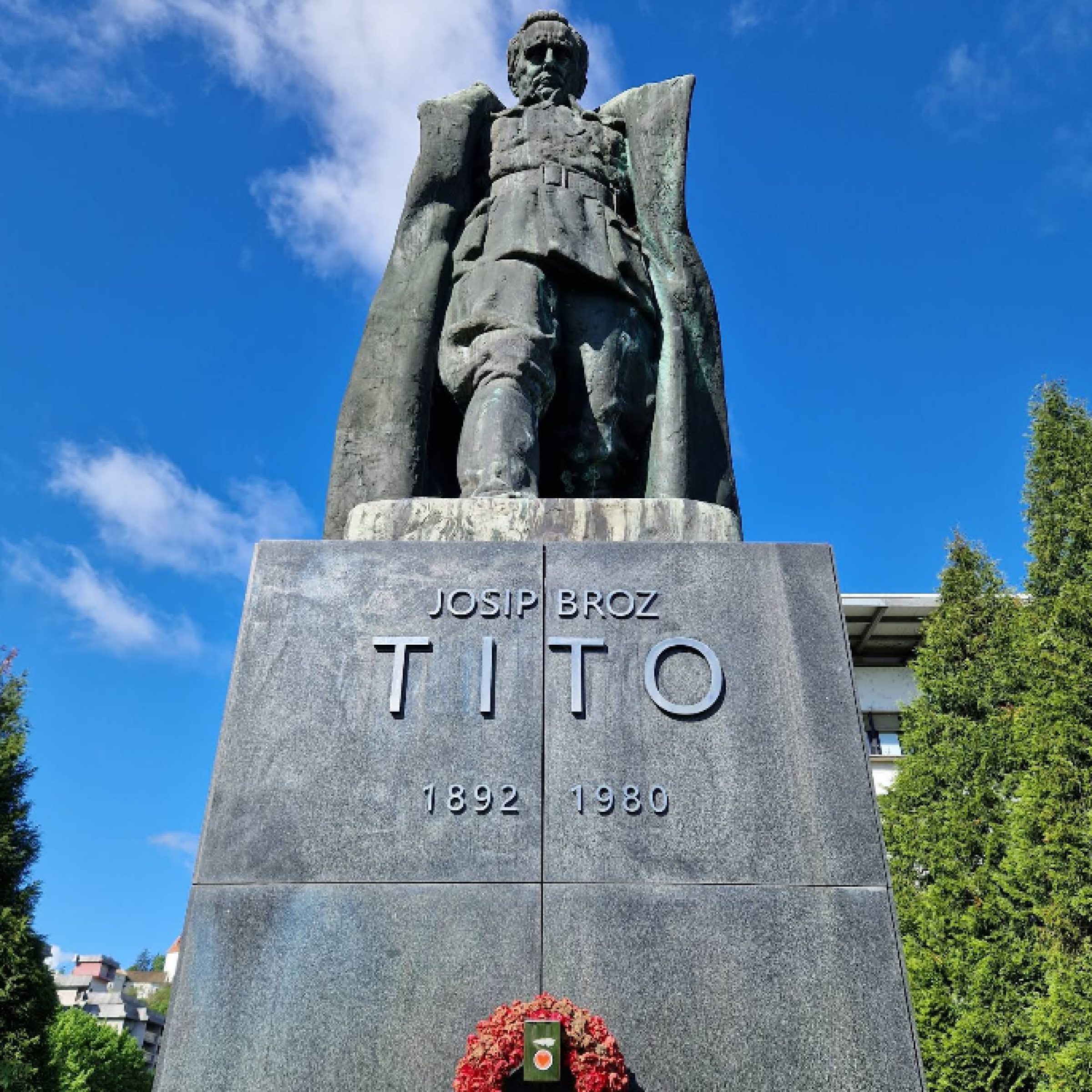 Ogled povečano sliko Spomenik Maršala Tita