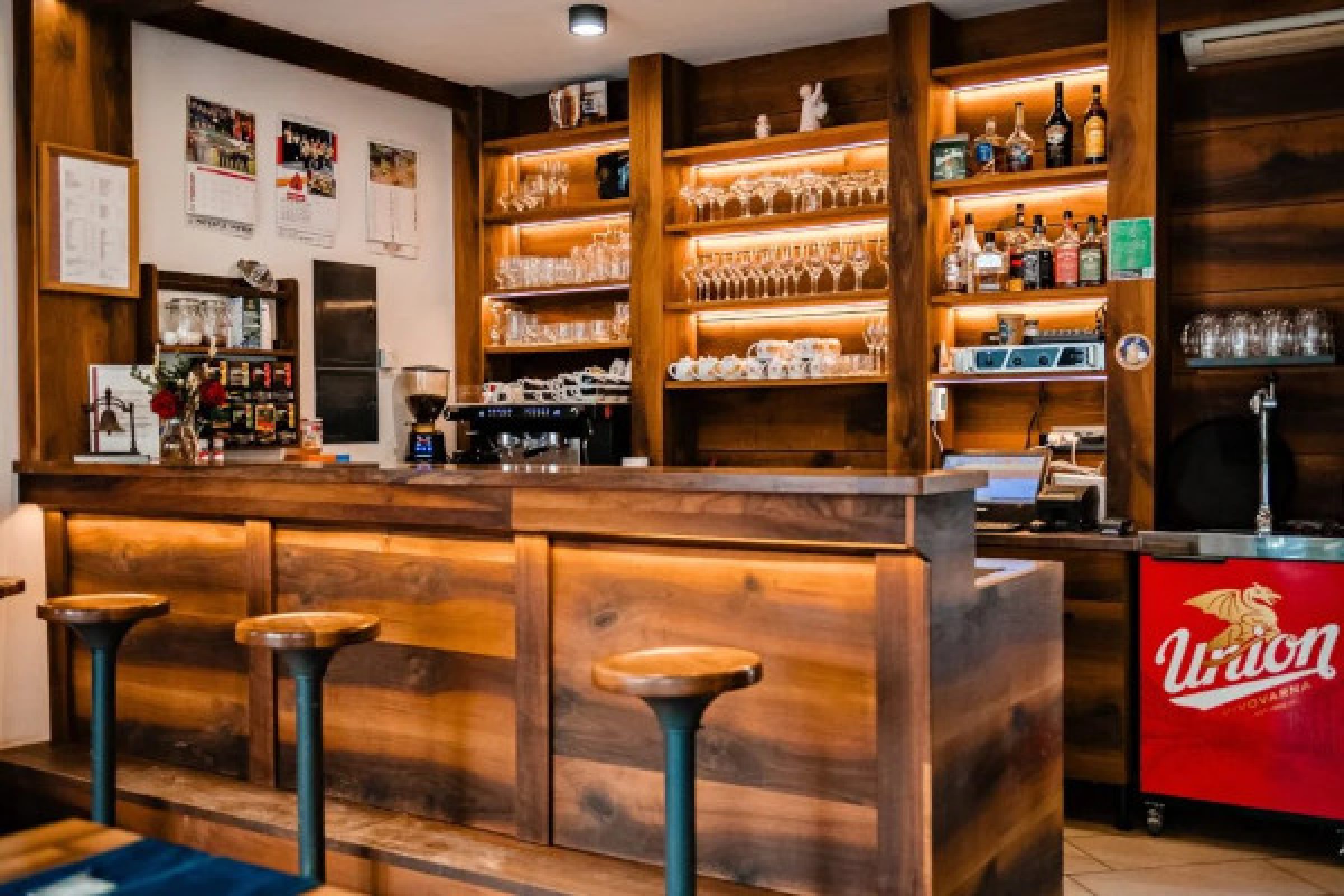 Ogled povečano sliko Kavarna Lisjak