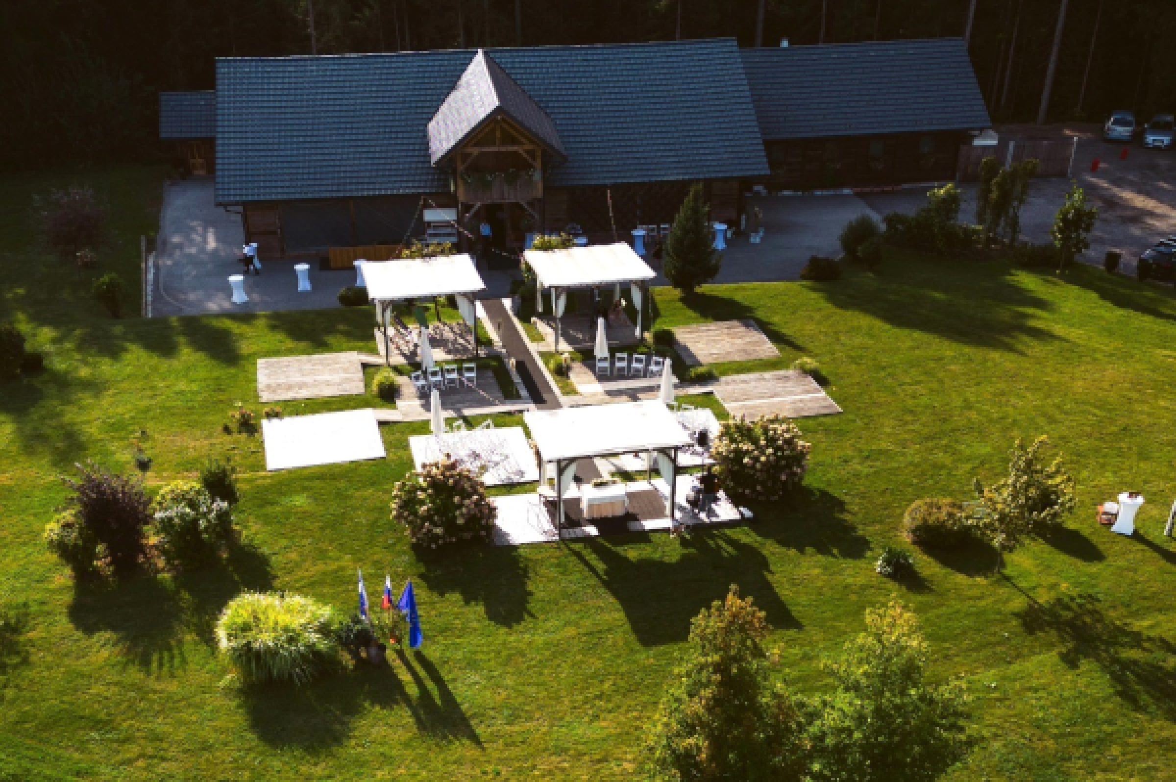 Ogled povečano sliko Na jasi