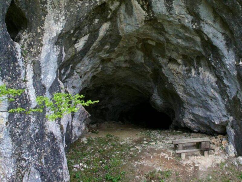 Erjavčeva jama