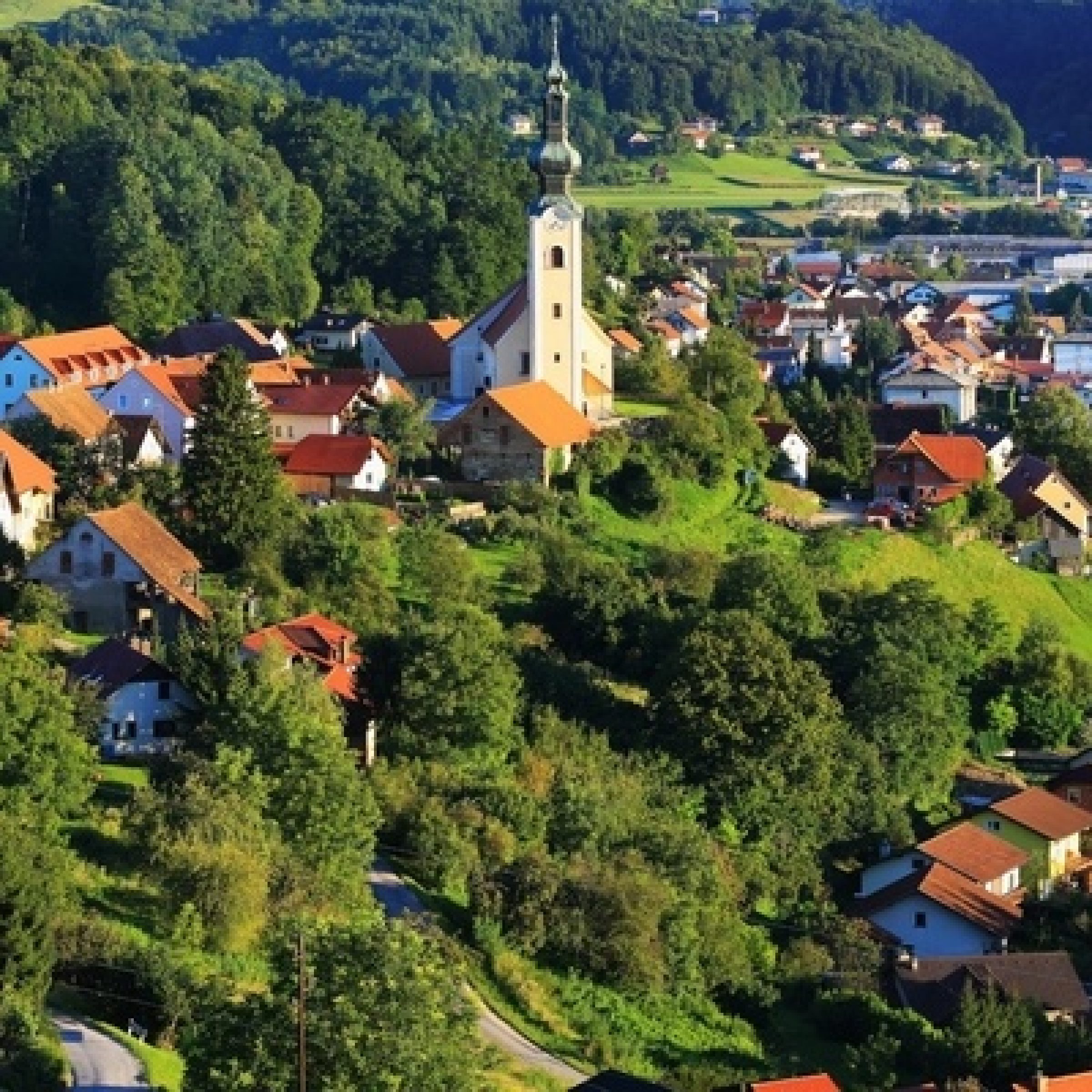 Ogled povečano sliko Župnijska cerkev sv. Jurija