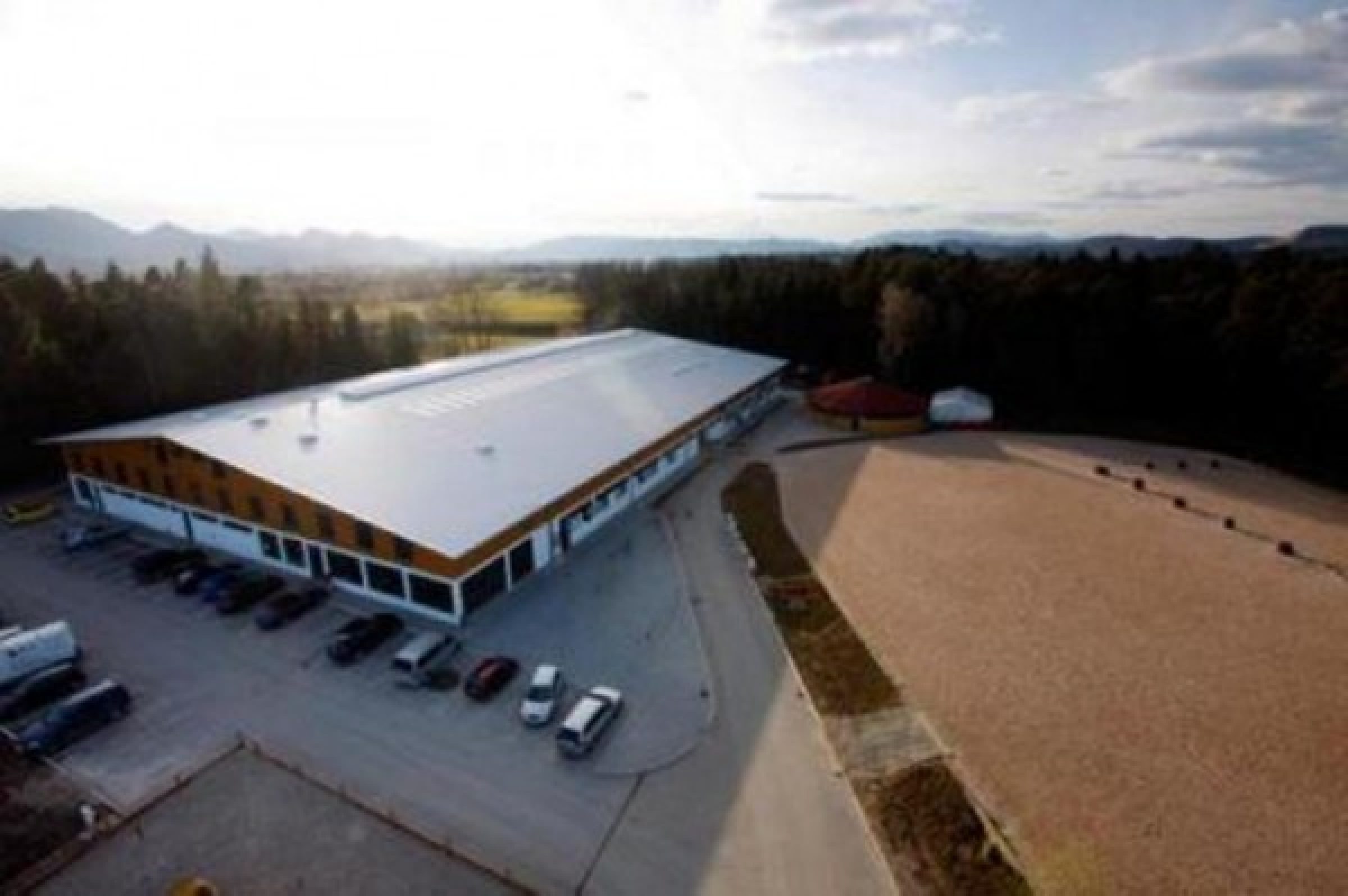 Ogled povečano sliko Konjeniški center Celje