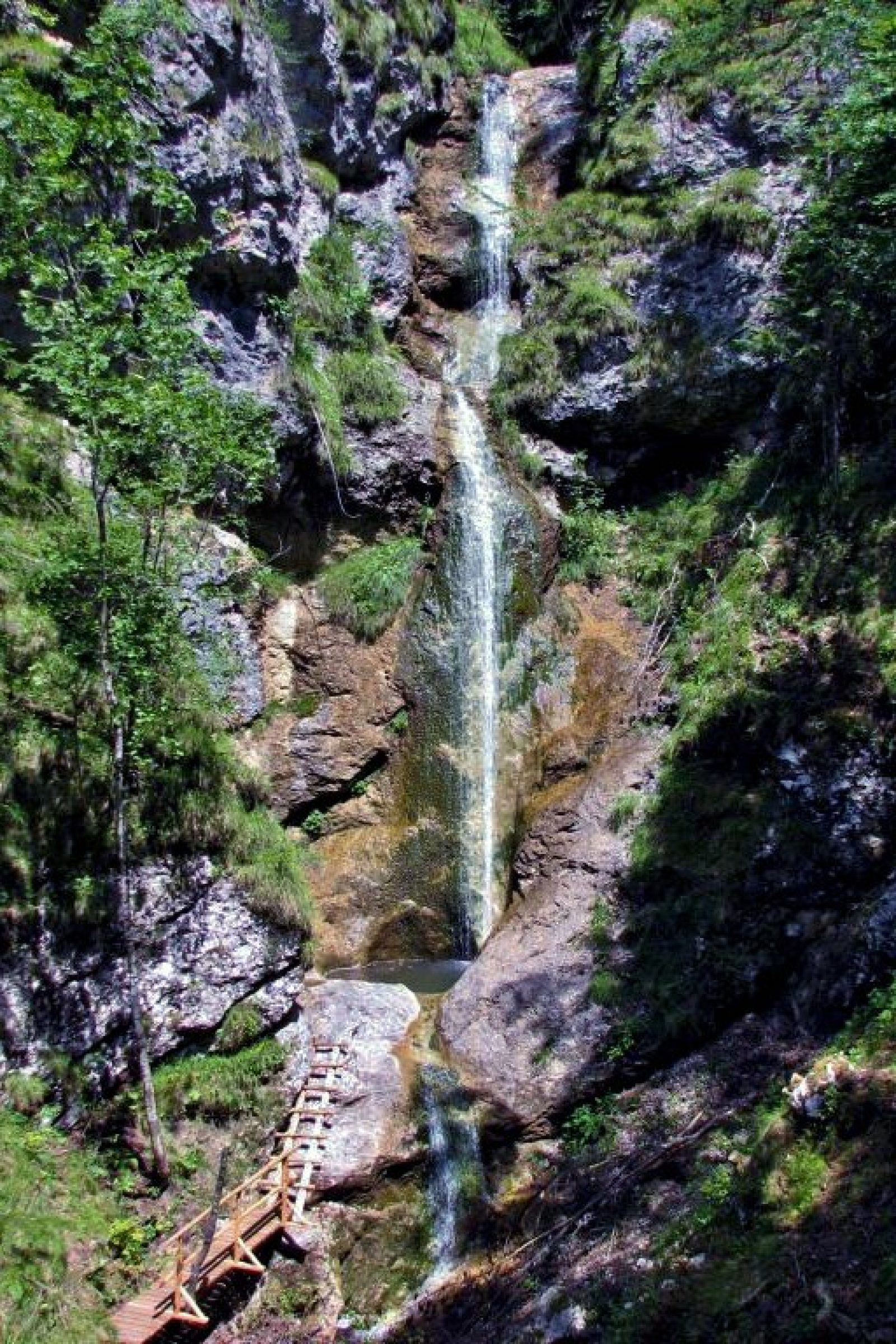 Ogled povečano sliko Repov slap