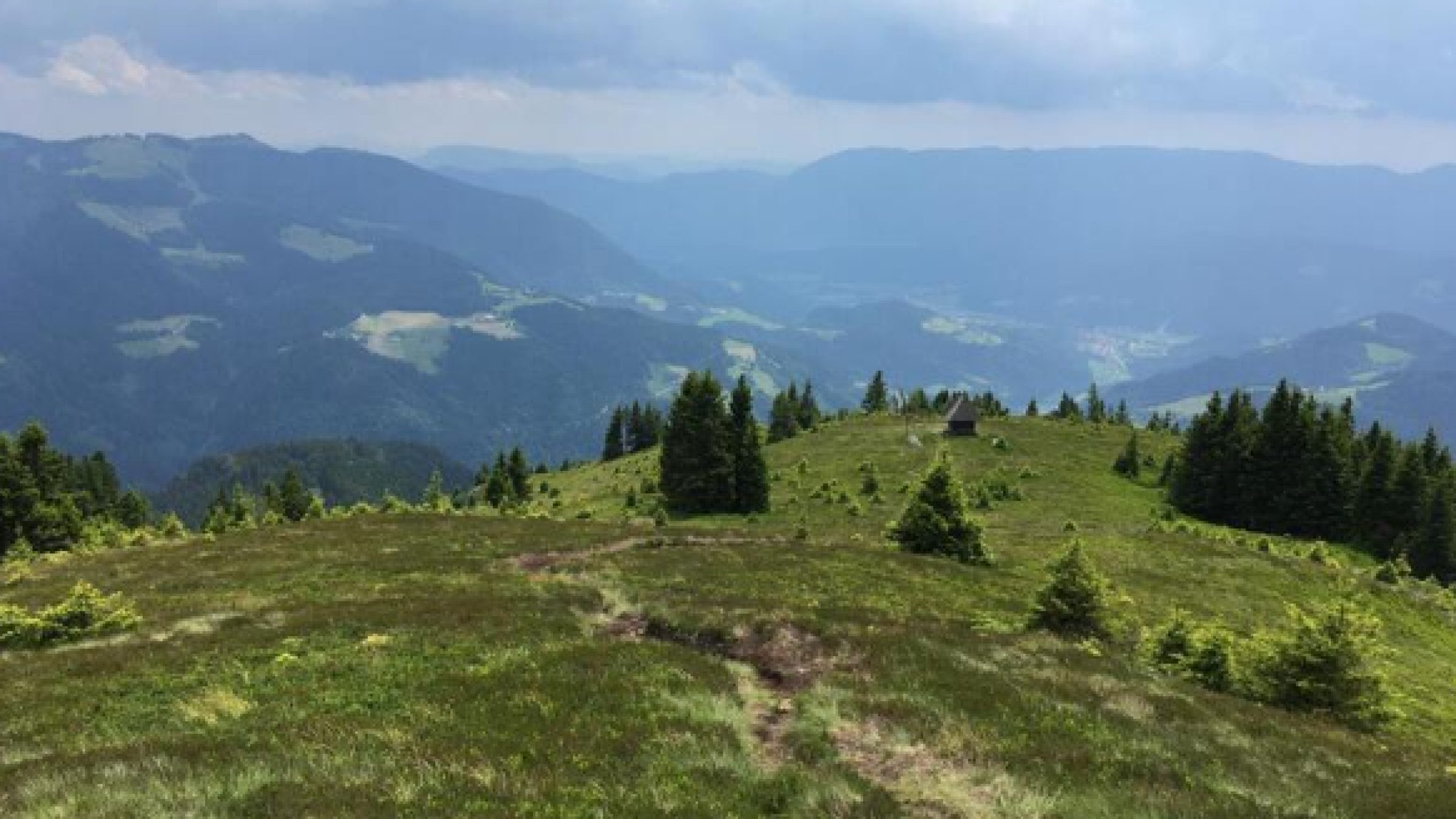 Ogled povečano sliko Greben Smrekovec-Komen